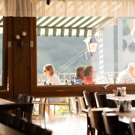 וינטריך Hotel Restaurant Moselblick מראה חיצוני תמונה