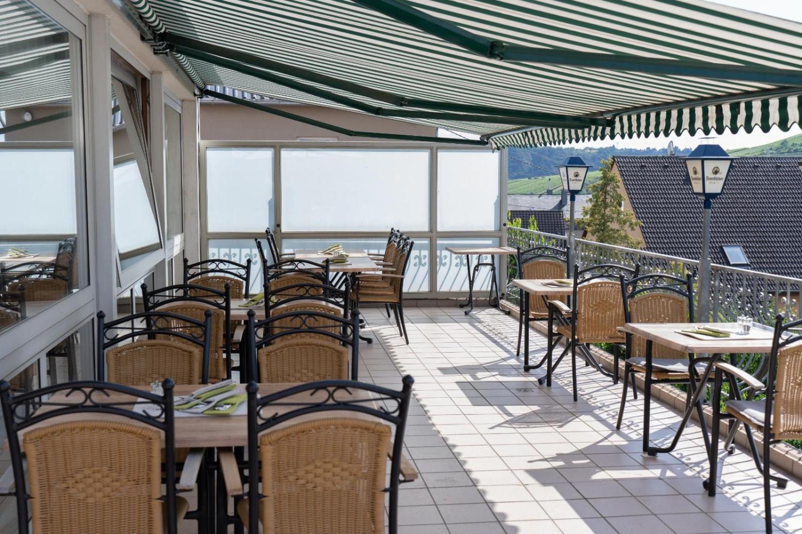 וינטריך Hotel Restaurant Moselblick מראה חיצוני תמונה