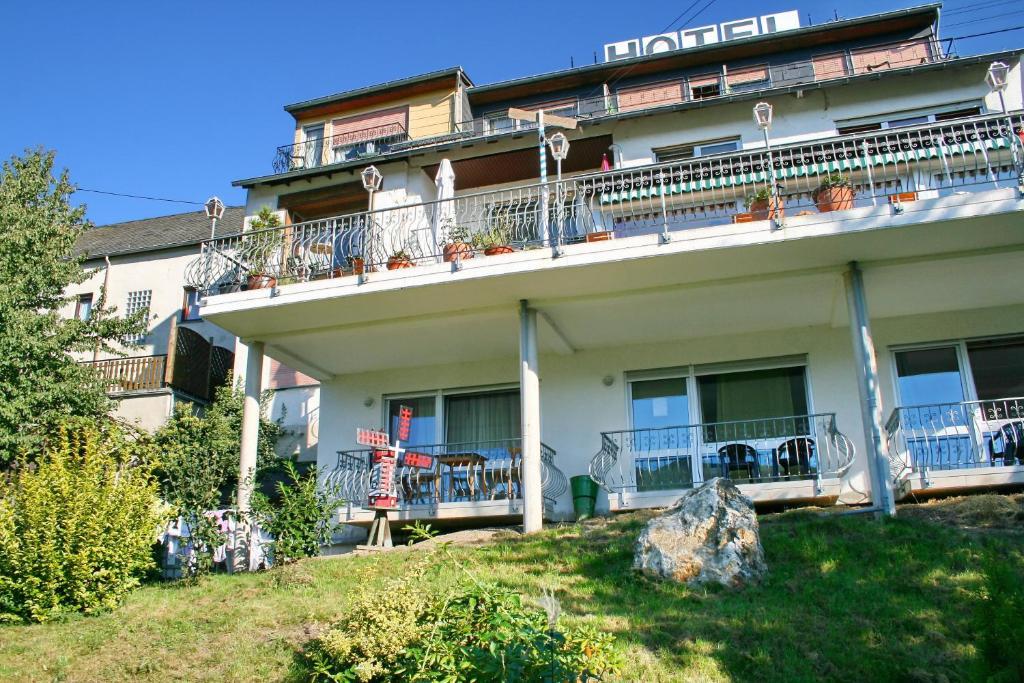 וינטריך Hotel Restaurant Moselblick מראה חיצוני תמונה