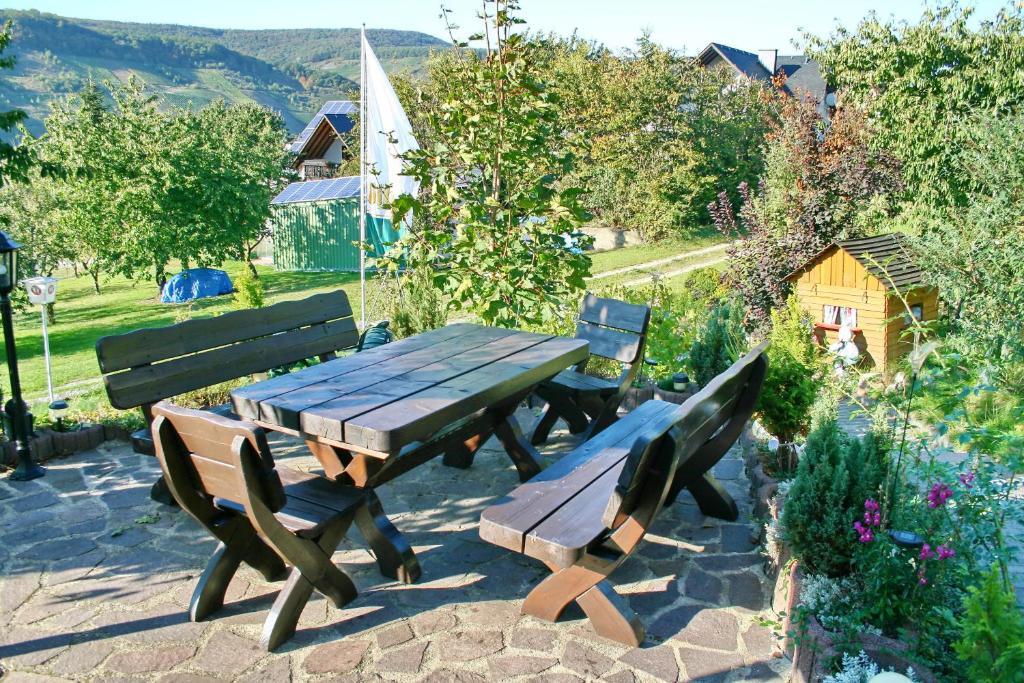 וינטריך Hotel Restaurant Moselblick מראה חיצוני תמונה